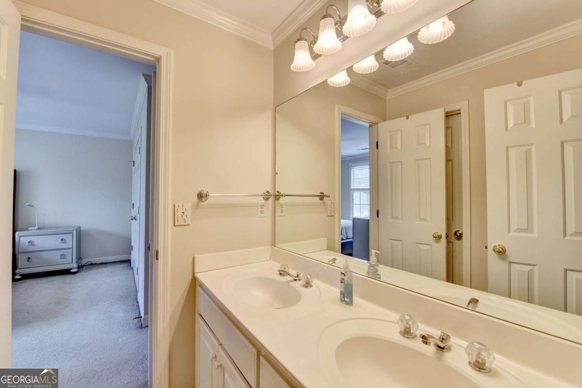 5980 Whitestone Lane Suwanee - 34