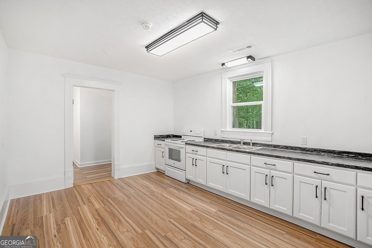 1852 1852 Burwell Road Carrollton - 8