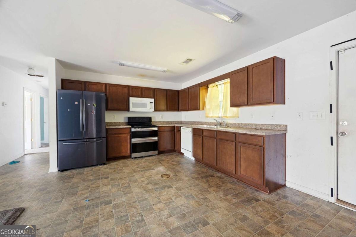 6770 GORDON MANOR Court Mableton - 6