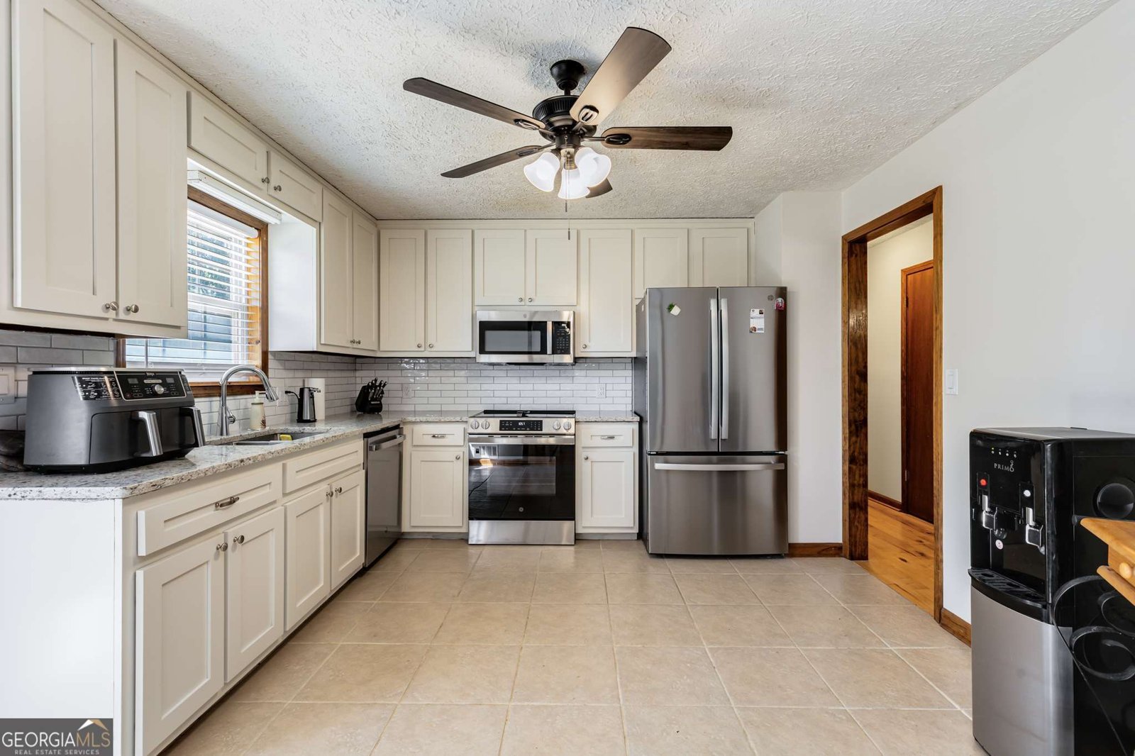 319 Hill Crest Circle Woodstock - 14