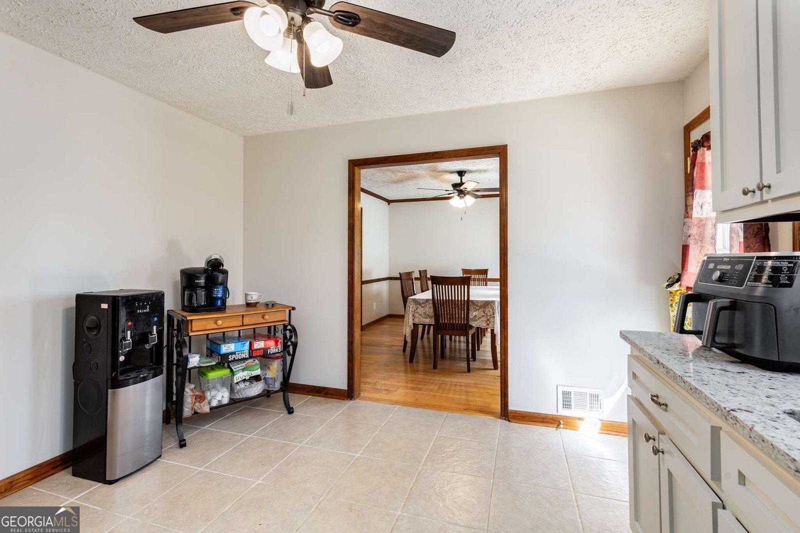 319 Hill Crest Circle Woodstock - 17
