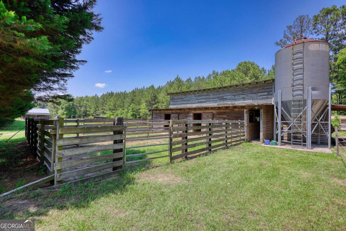 947 Bellhouse Road Macon - 4