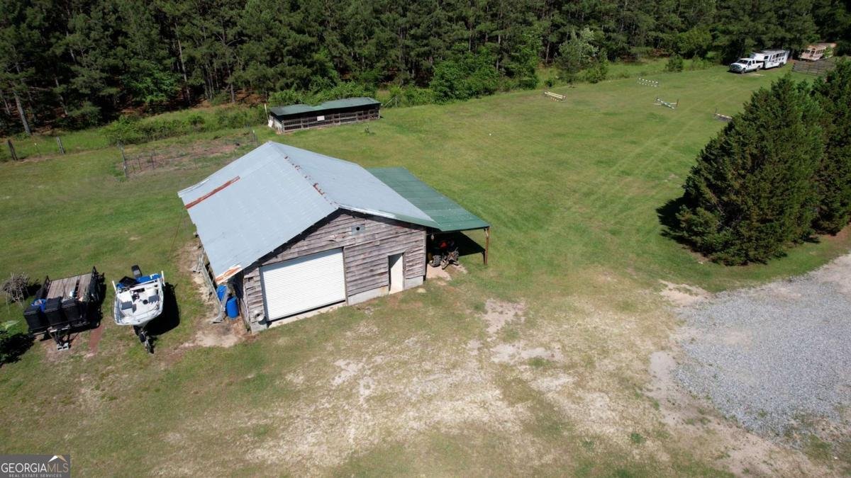 947 Bellhouse Road Macon - 64