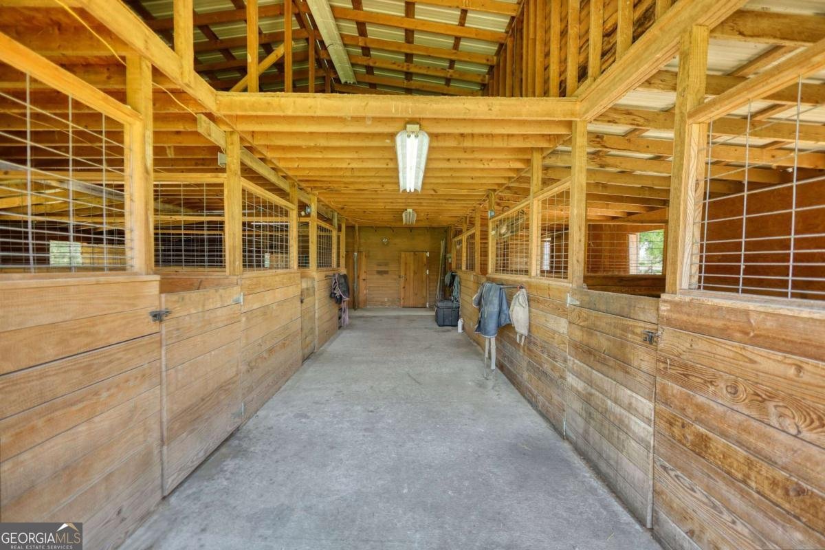 947 Bellhouse Road Macon - 70