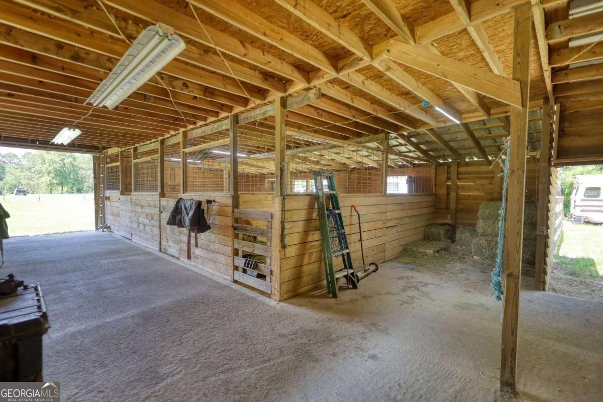 947 Bellhouse Road Macon - 74