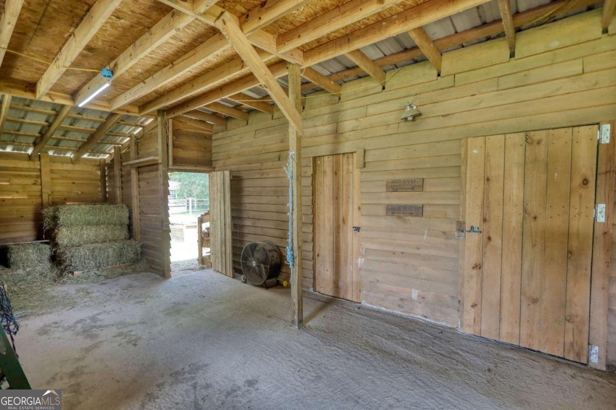 947 Bellhouse Road Macon - 75