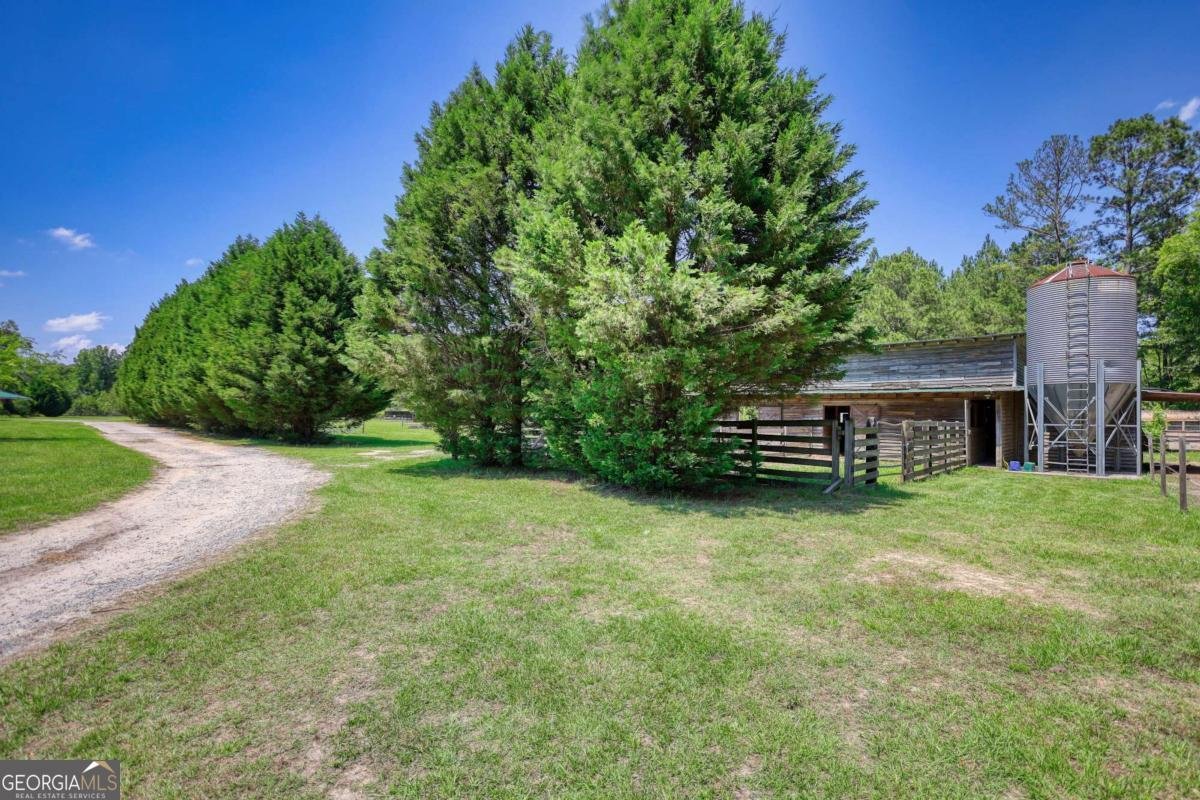 947 Bellhouse Road Macon - 79