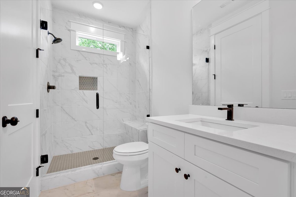 300 Eminence Peak Rydal - 36