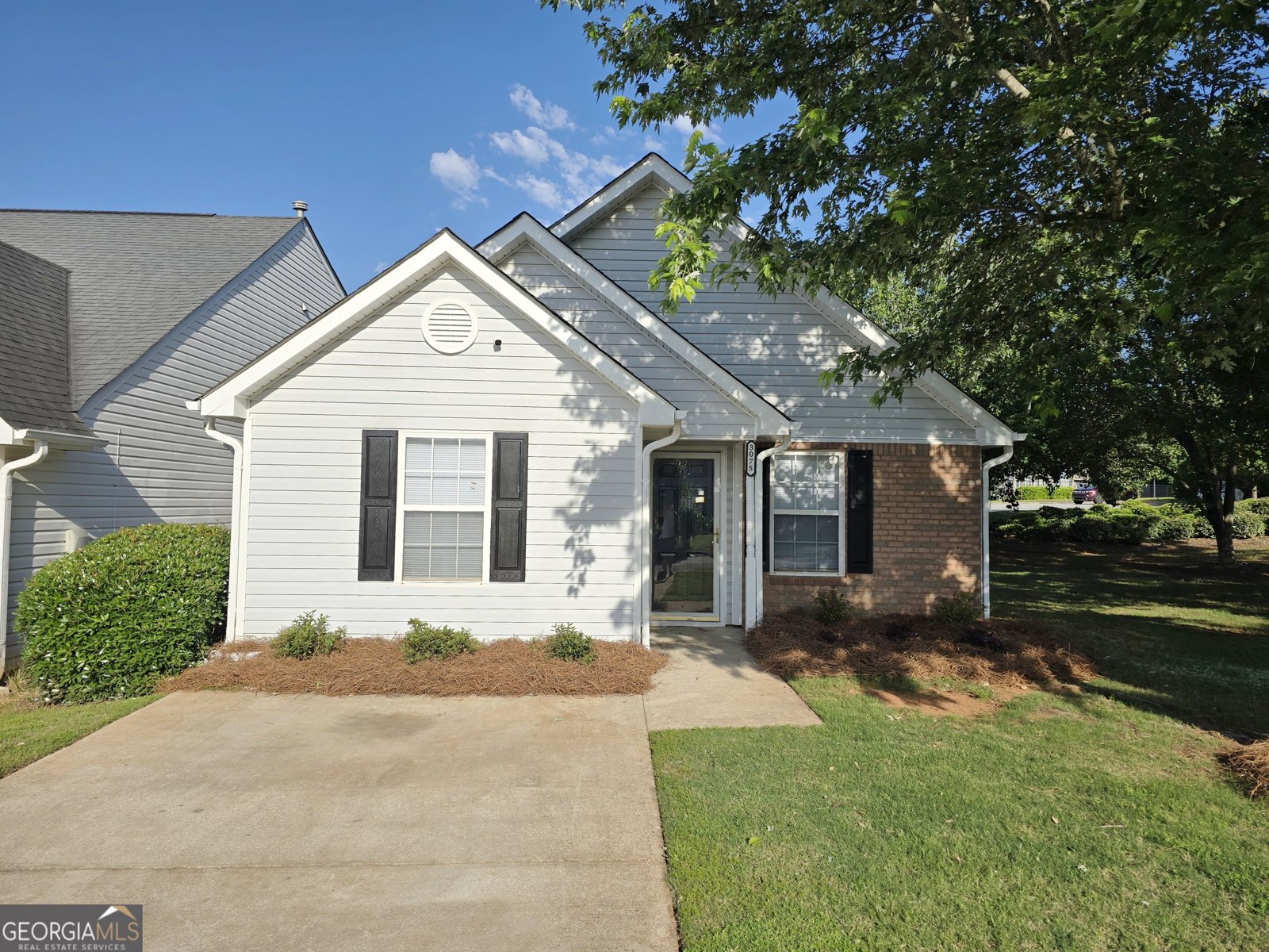 3075 Lakeside Circle Covington - 1