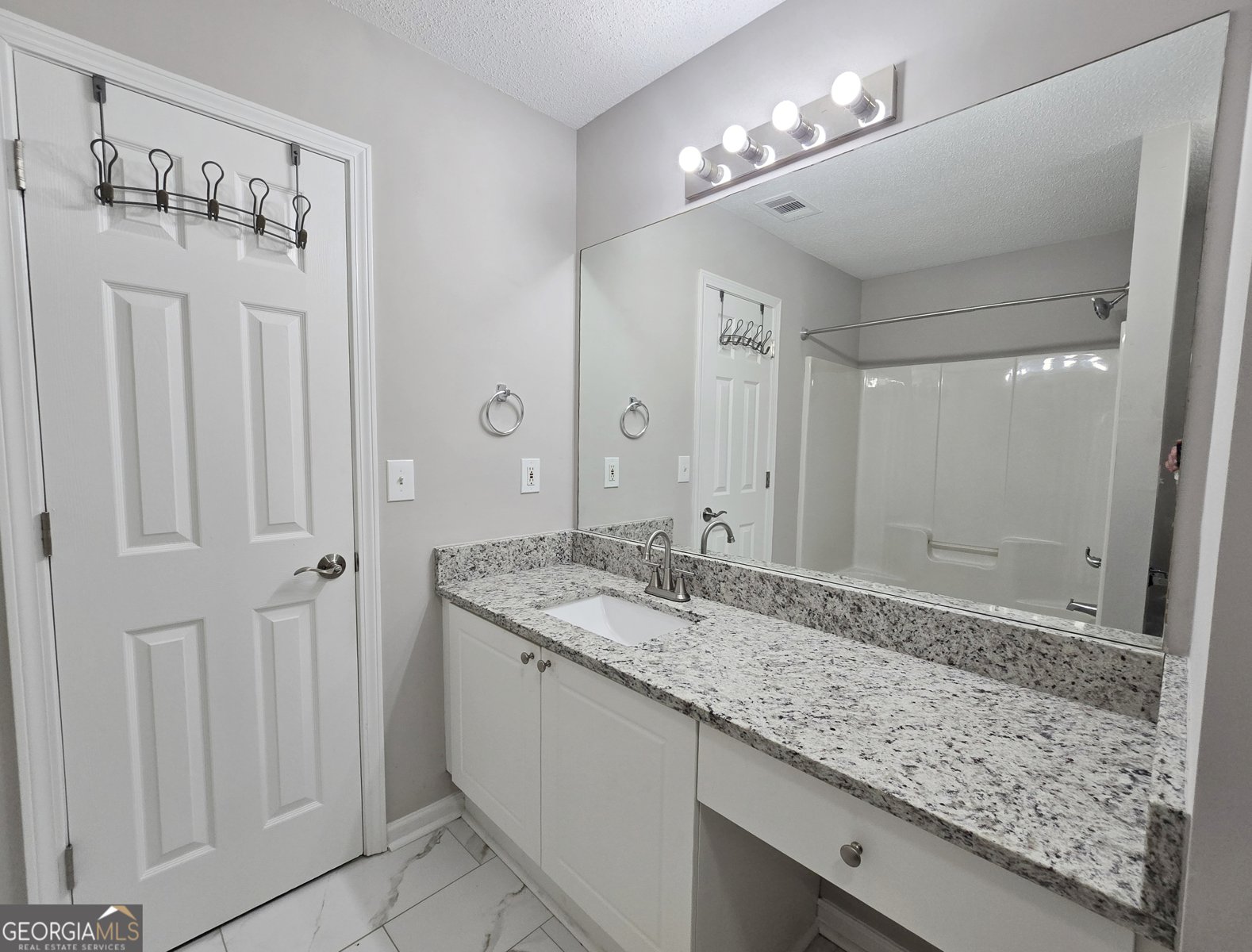 3075 Lakeside Circle Covington - 11