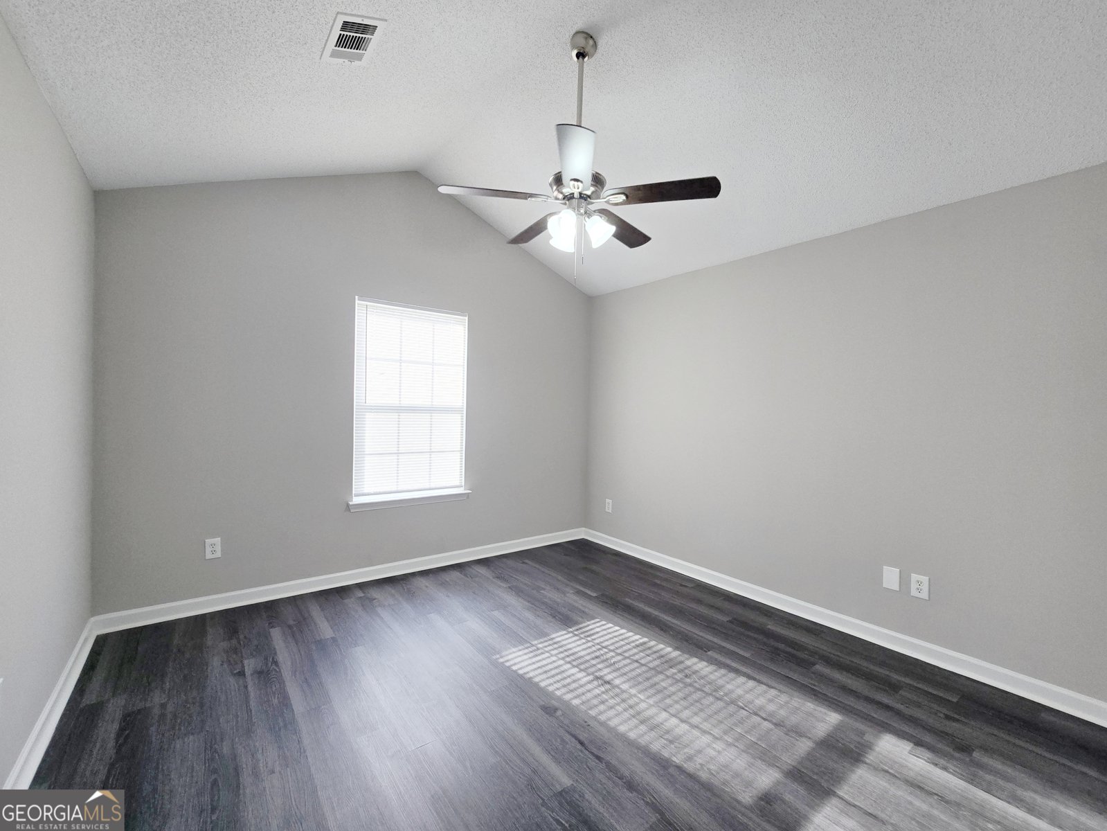 3075 Lakeside Circle Covington - 13