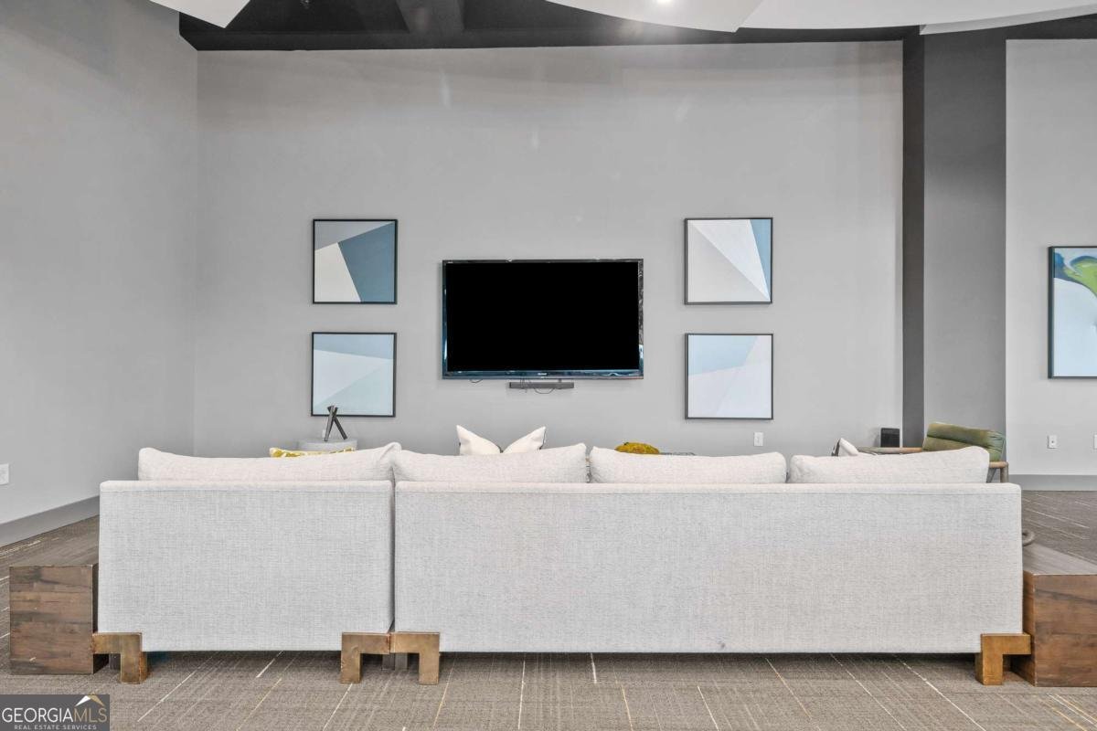 250 PHARR Road Atlanta - 23