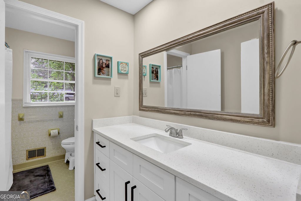 4774 Saint Bernard Drive Lilburn - 15
