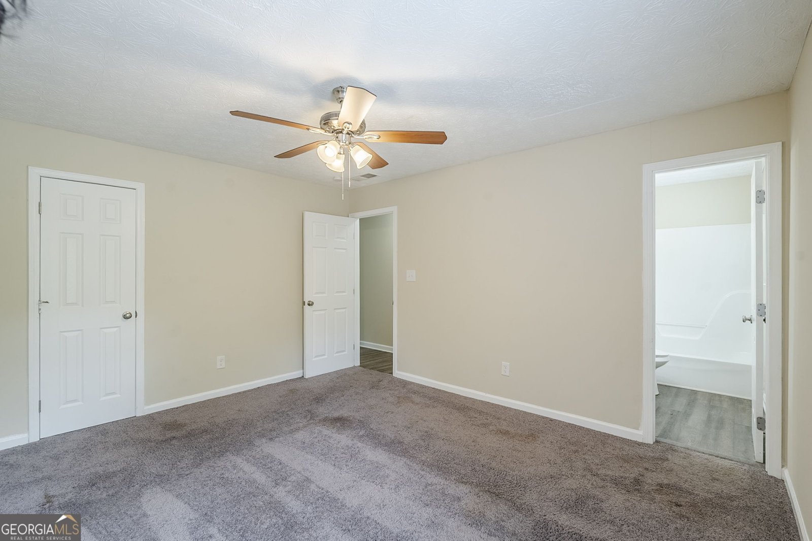 3242 College Street Atlanta - 17