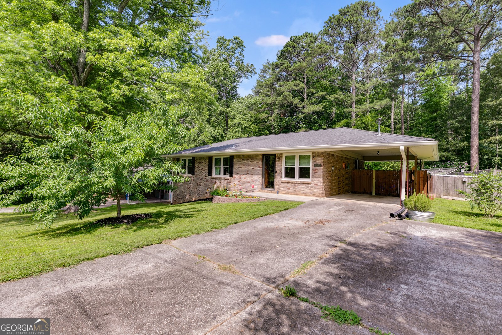 2575 Dobbs Drive Kennesaw - 2