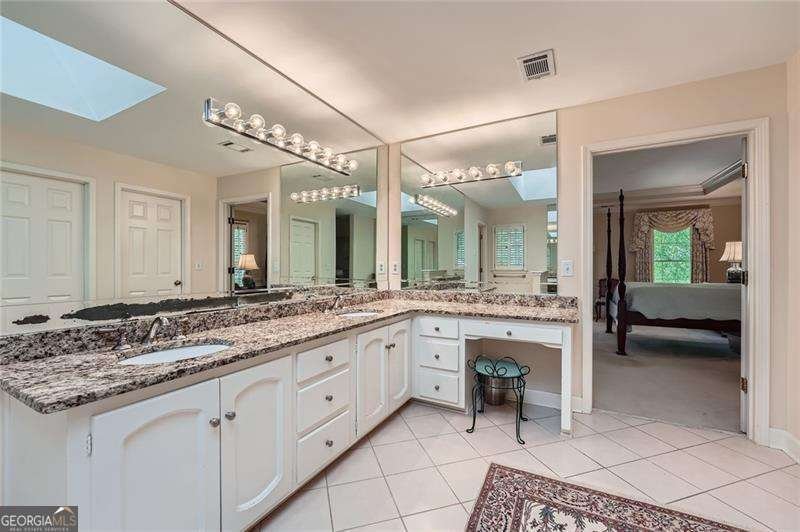 8470 Valemont Drive Atlanta - 24
