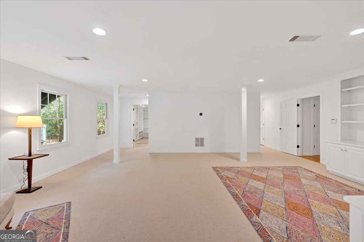 400 OLD IVY Road Atlanta - 73