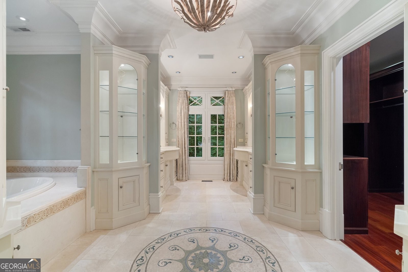760 River Gate Drive Atlanta - 22