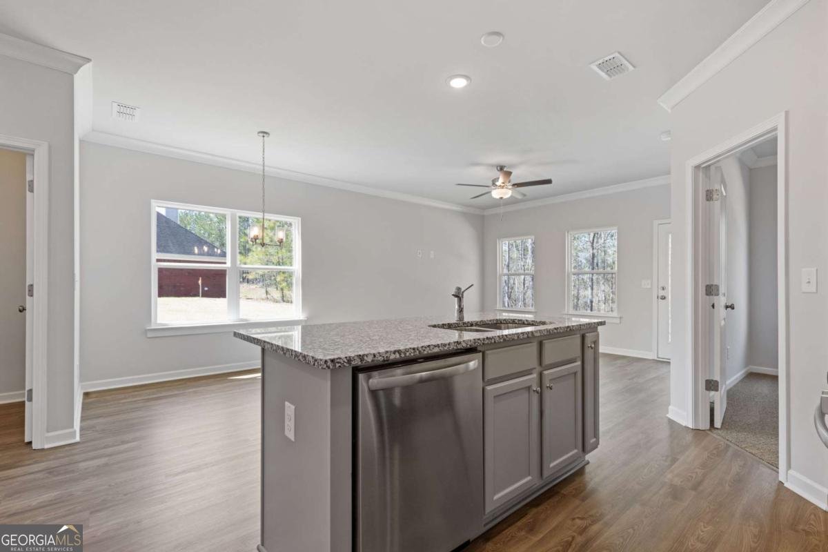 693 Shoals Trail Dallas - 10