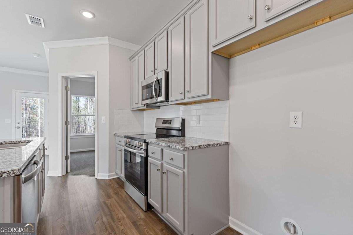 693 Shoals Trail Dallas - 9