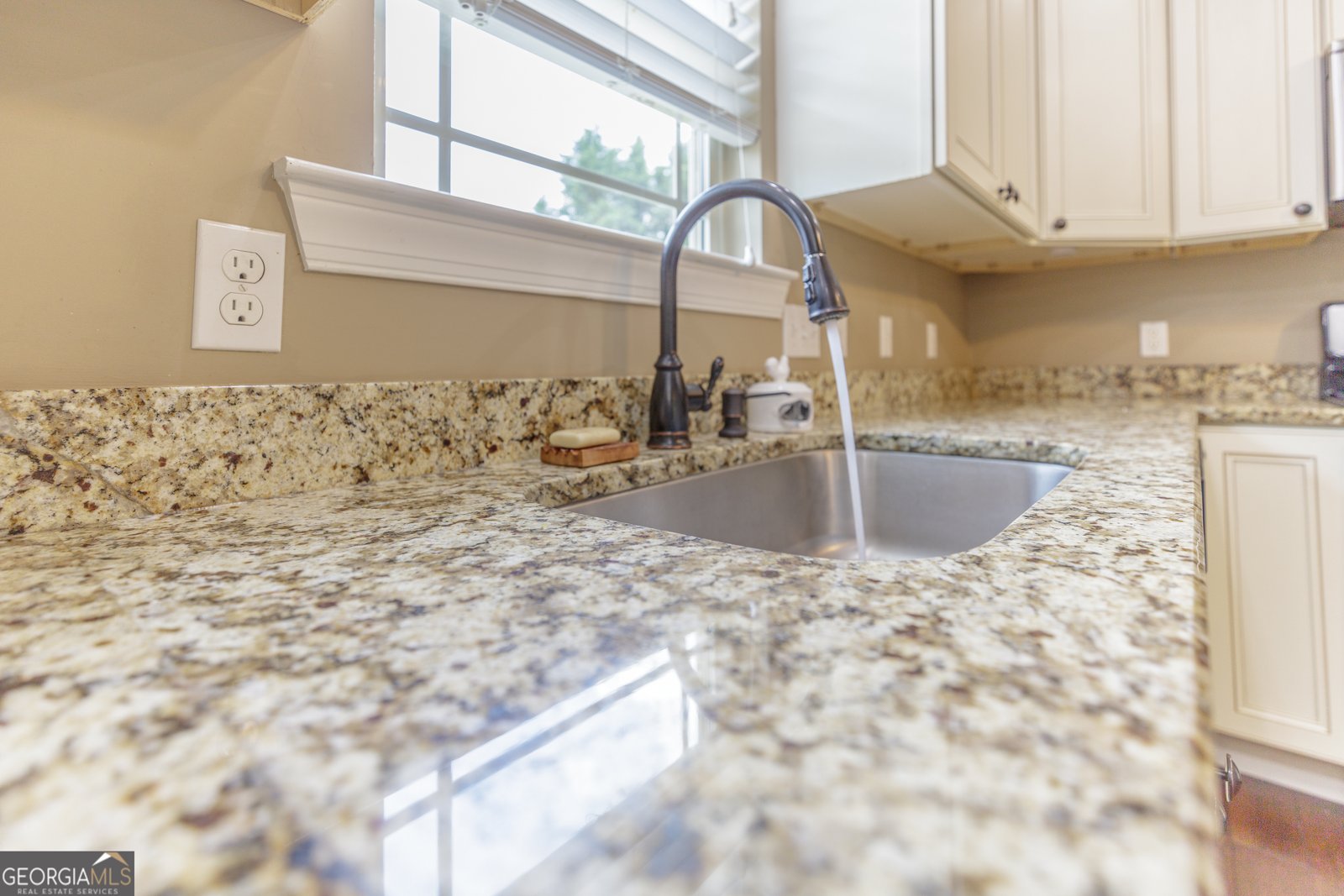 86 Pheonix Circle Rock Spring - 14