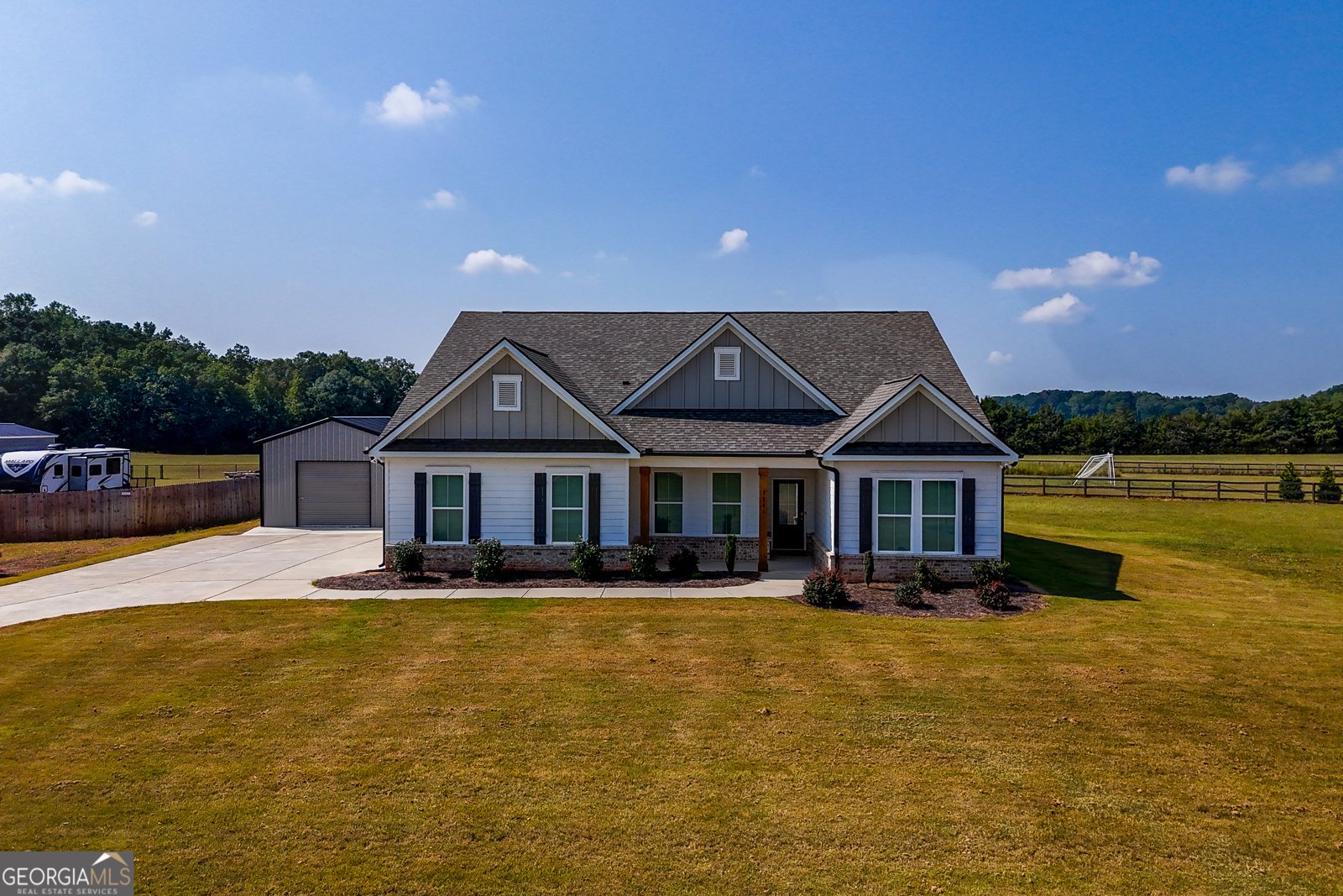 3741 Highway 83 Good Hope - 55