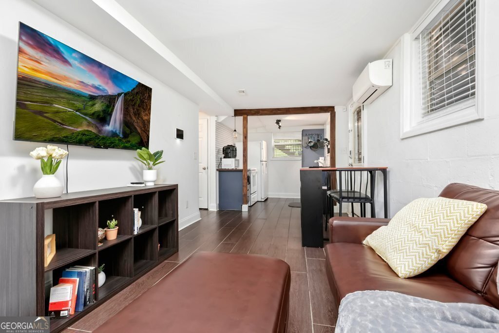 677 Holmes Street Atlanta - 15