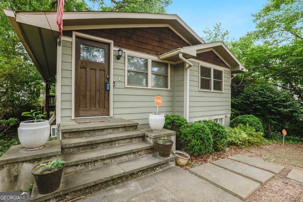 677 Holmes Street Atlanta - 2