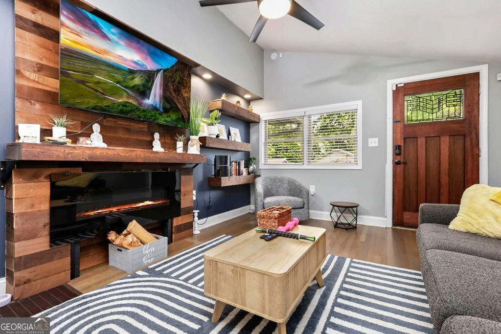 677 Holmes Street Atlanta - 4