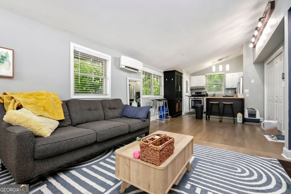 677 Holmes Street Atlanta - 5