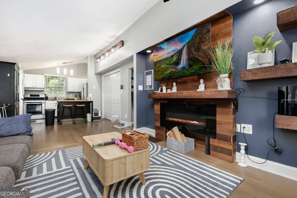 677 Holmes Street Atlanta - 6