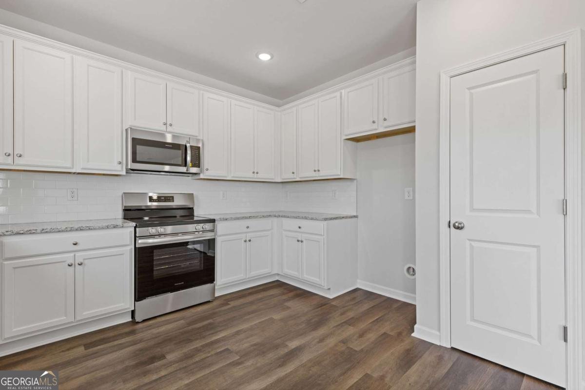 688 Shoals Trail Dallas - 13