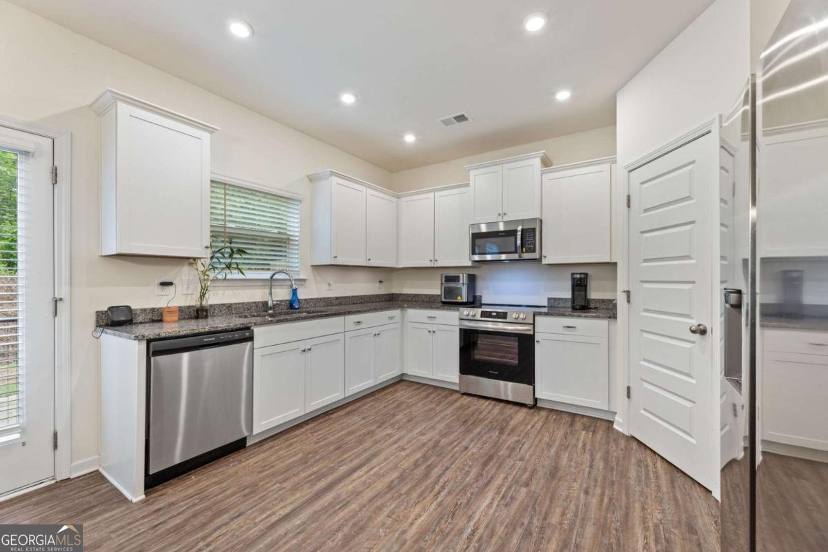 105 Sawgrass Drive Ball Ground - 3