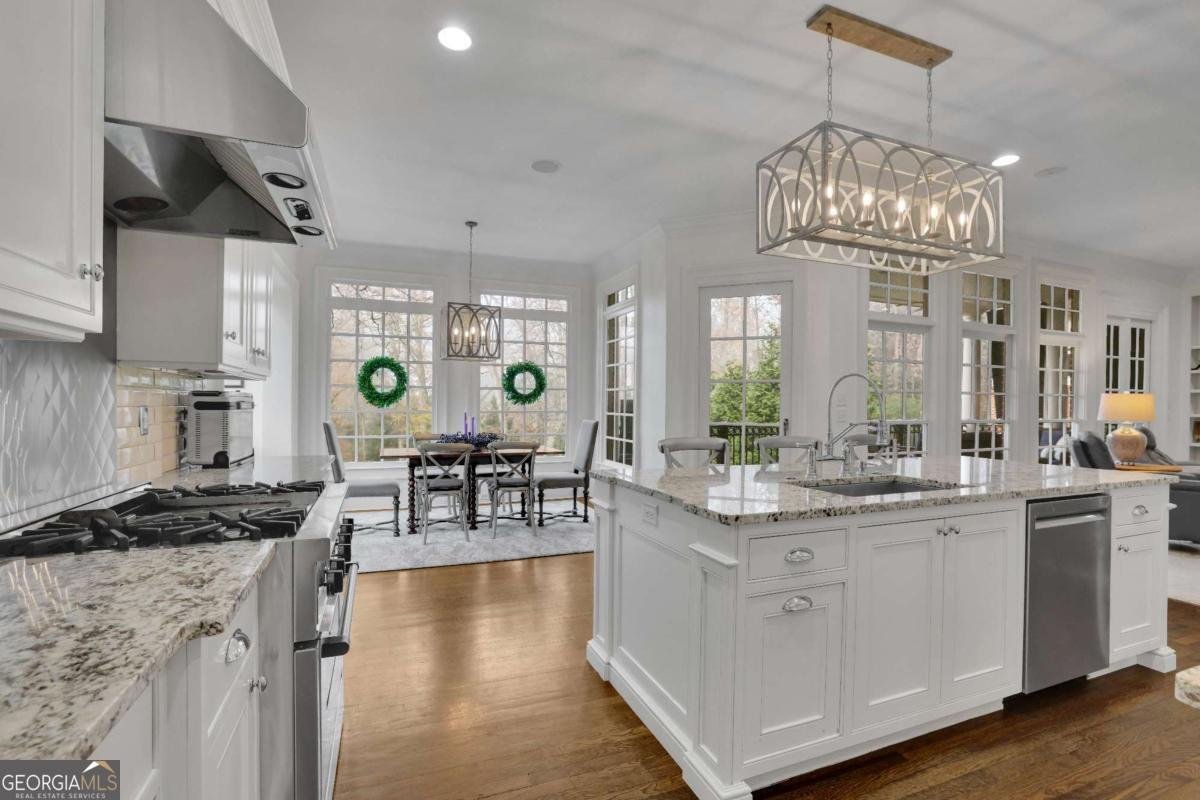 4084 Peachtree Dunwoody Road Atlanta - 11