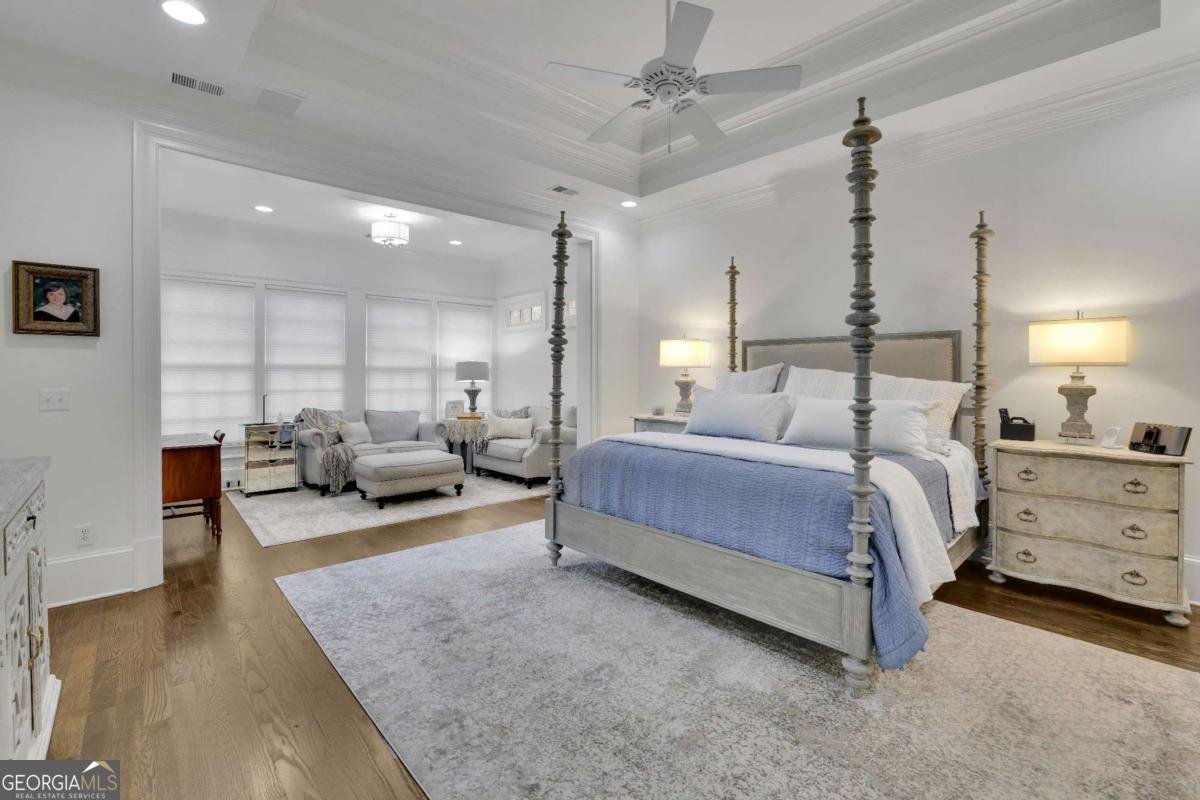 4084 Peachtree Dunwoody Road Atlanta - 22