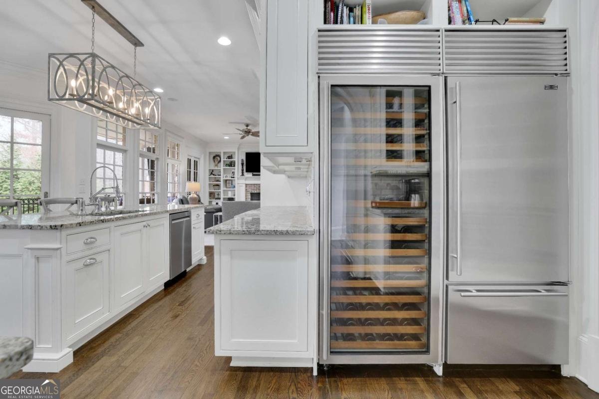 4084 Peachtree Dunwoody Road Atlanta - 9