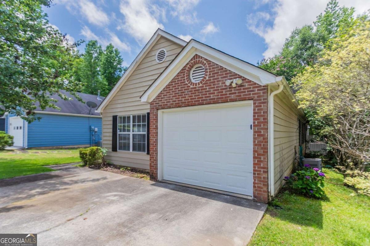 1321 Waterton Trail Douglasville - 2