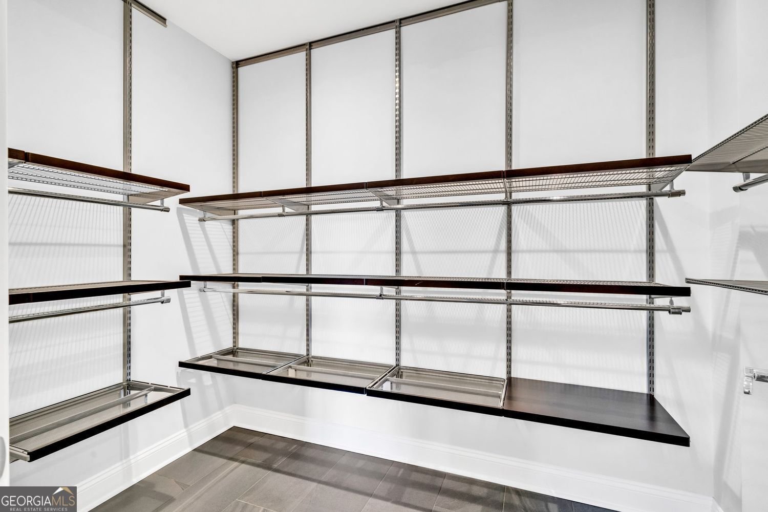 2881 Peachtree Road Atlanta - 27