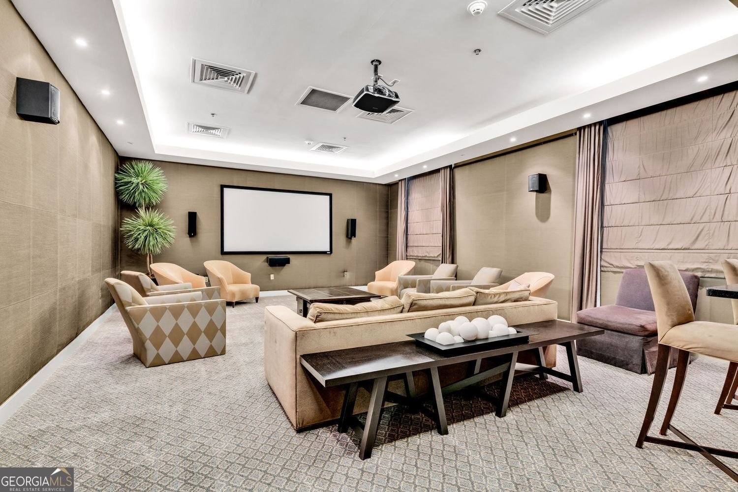 2881 Peachtree Road Atlanta - 38