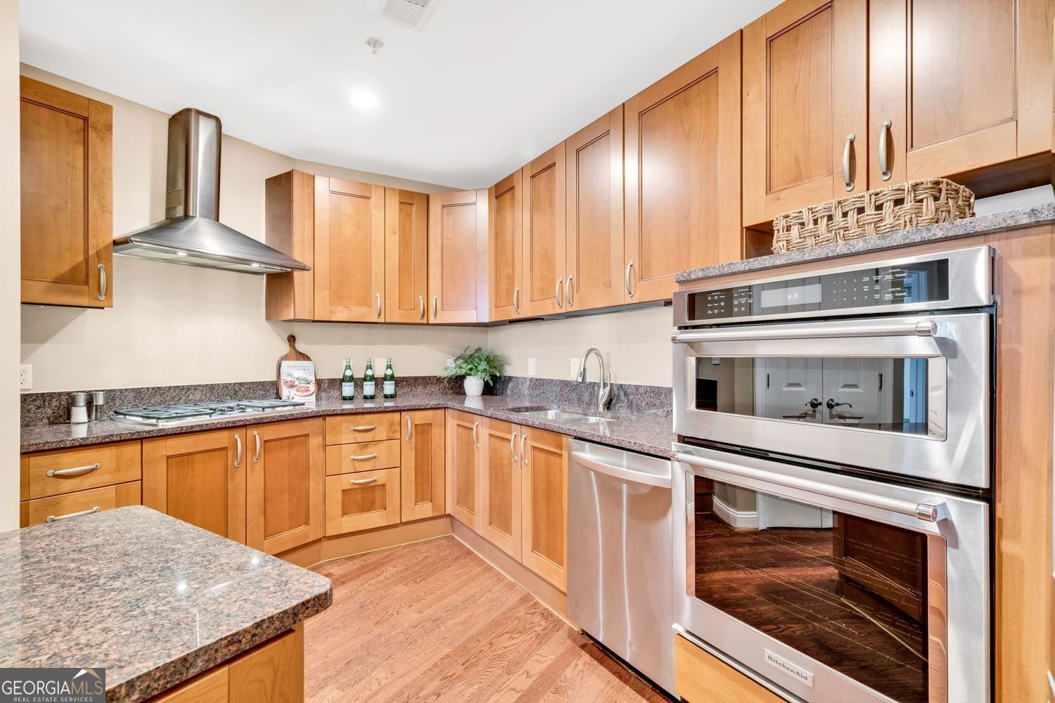 2881 Peachtree Road Atlanta - 9