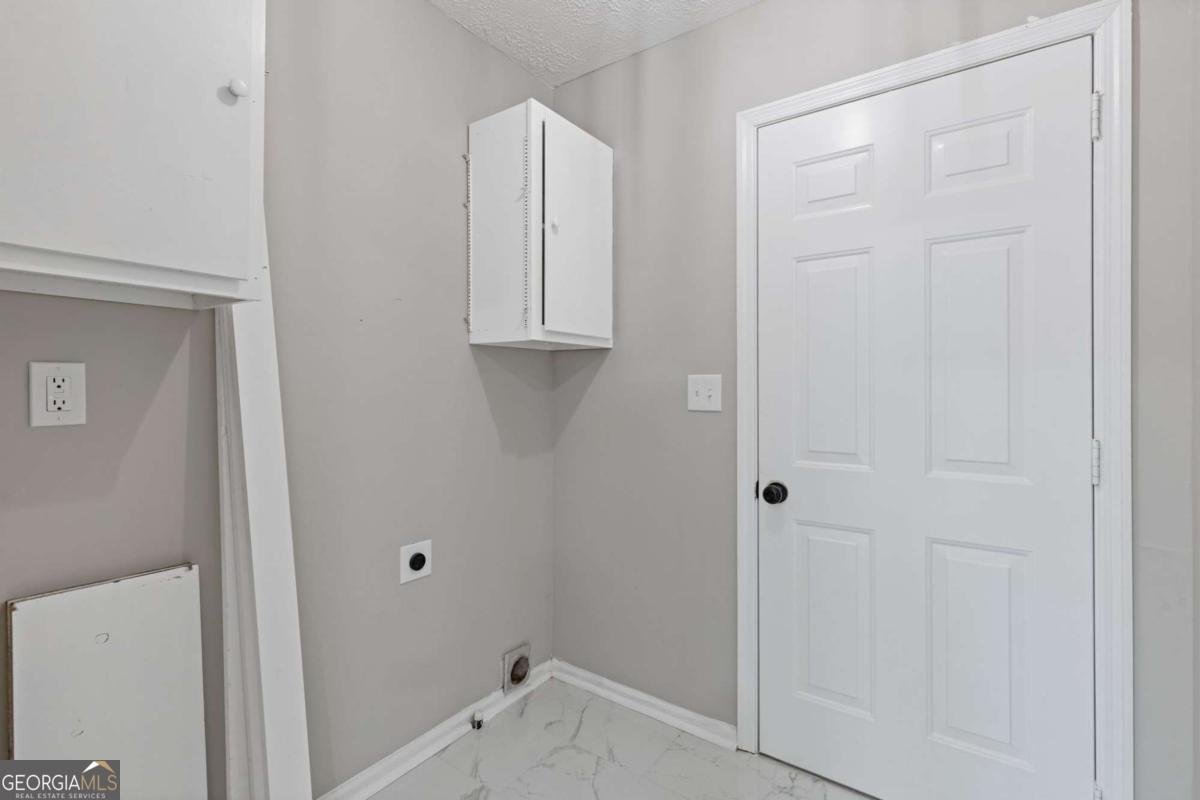 1111 Pin Oak Drive Tucker - 12