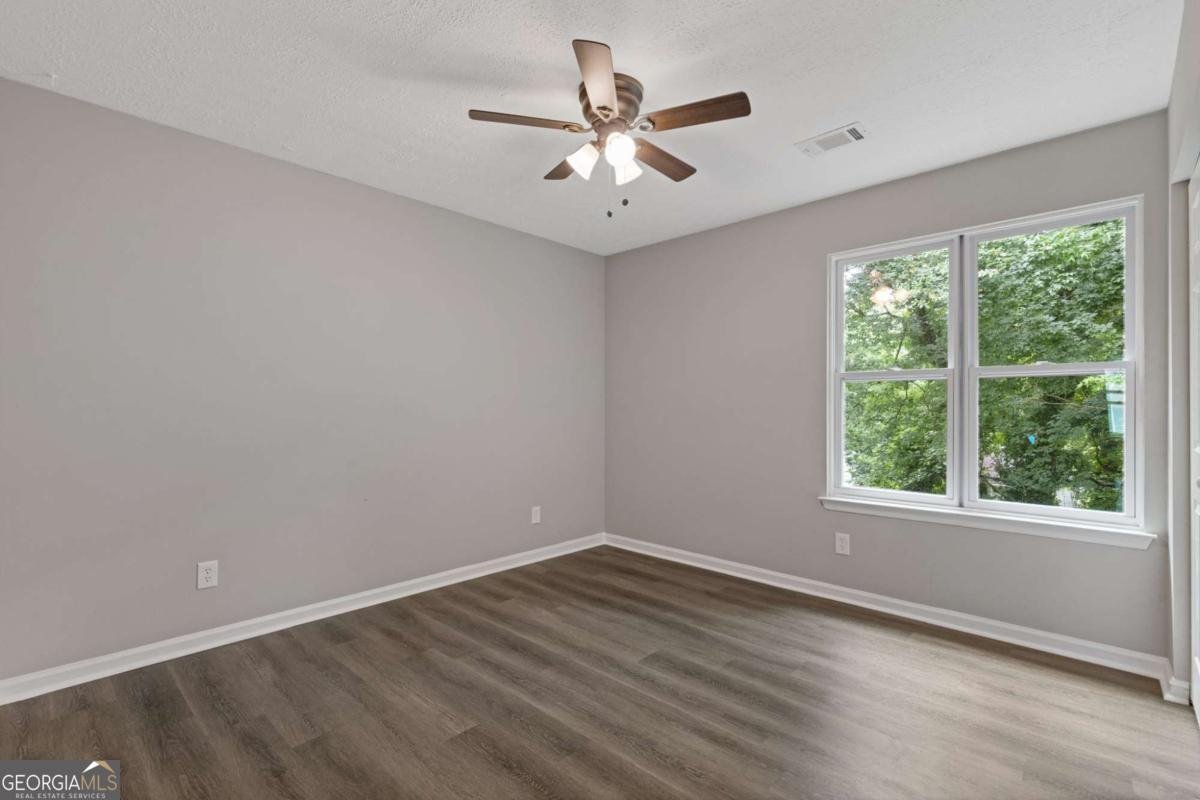 1111 Pin Oak Drive Tucker - 17