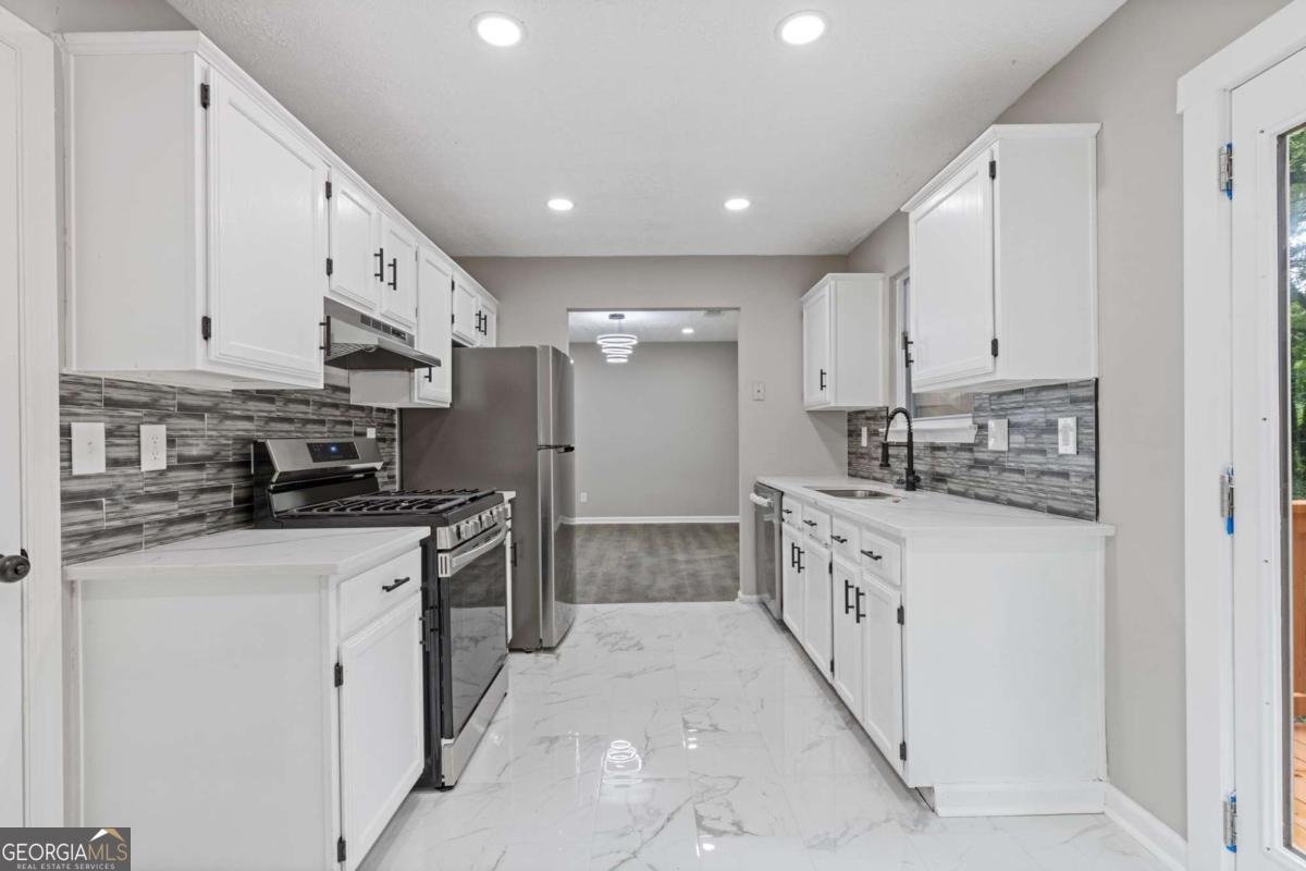 1111 Pin Oak Drive Tucker - 9