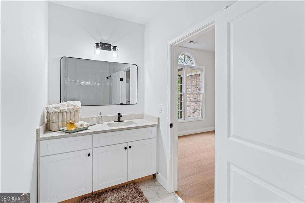 5705 Registry Oaks Lane Mableton - 45