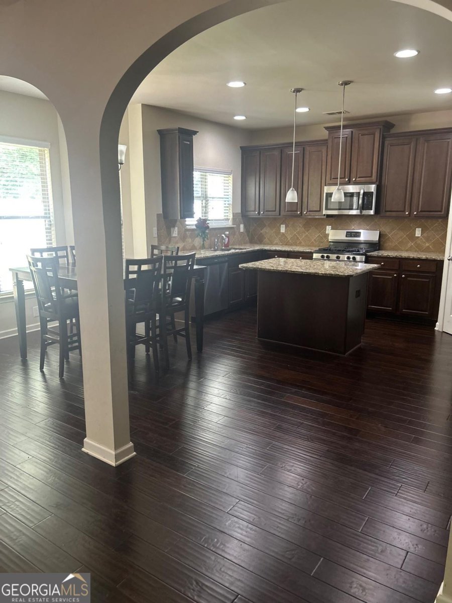 1749 MISSELTHRUSH Lane Mcdonough - 9