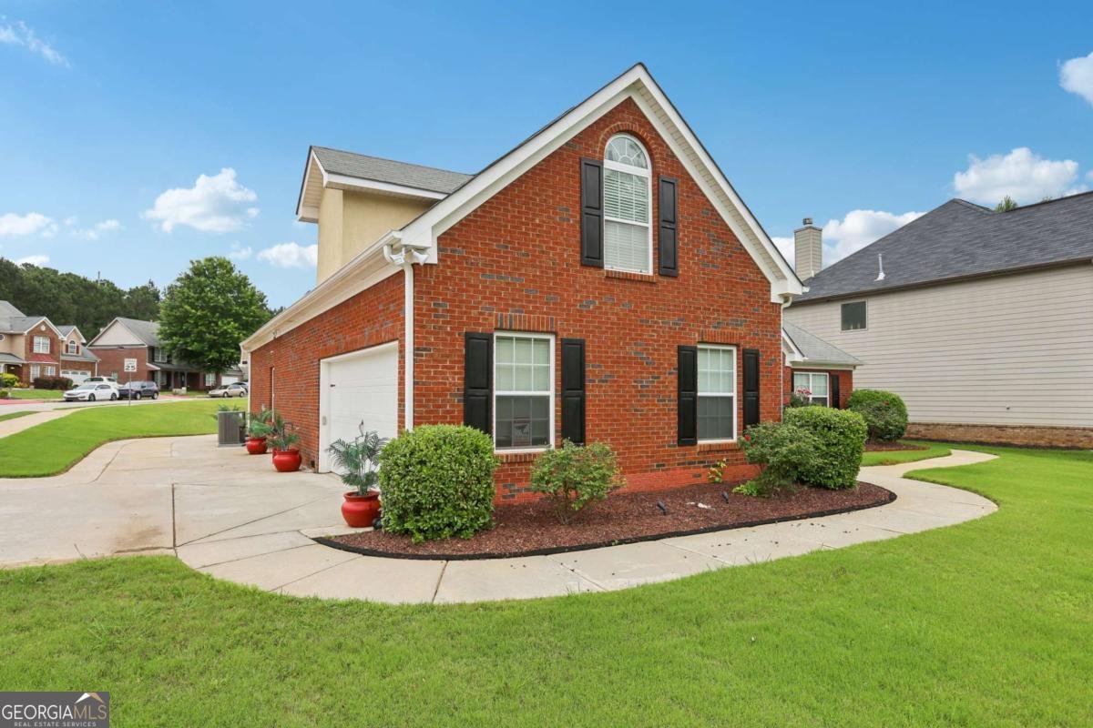 2825 Ellenwood Village Way Ellenwood - 35