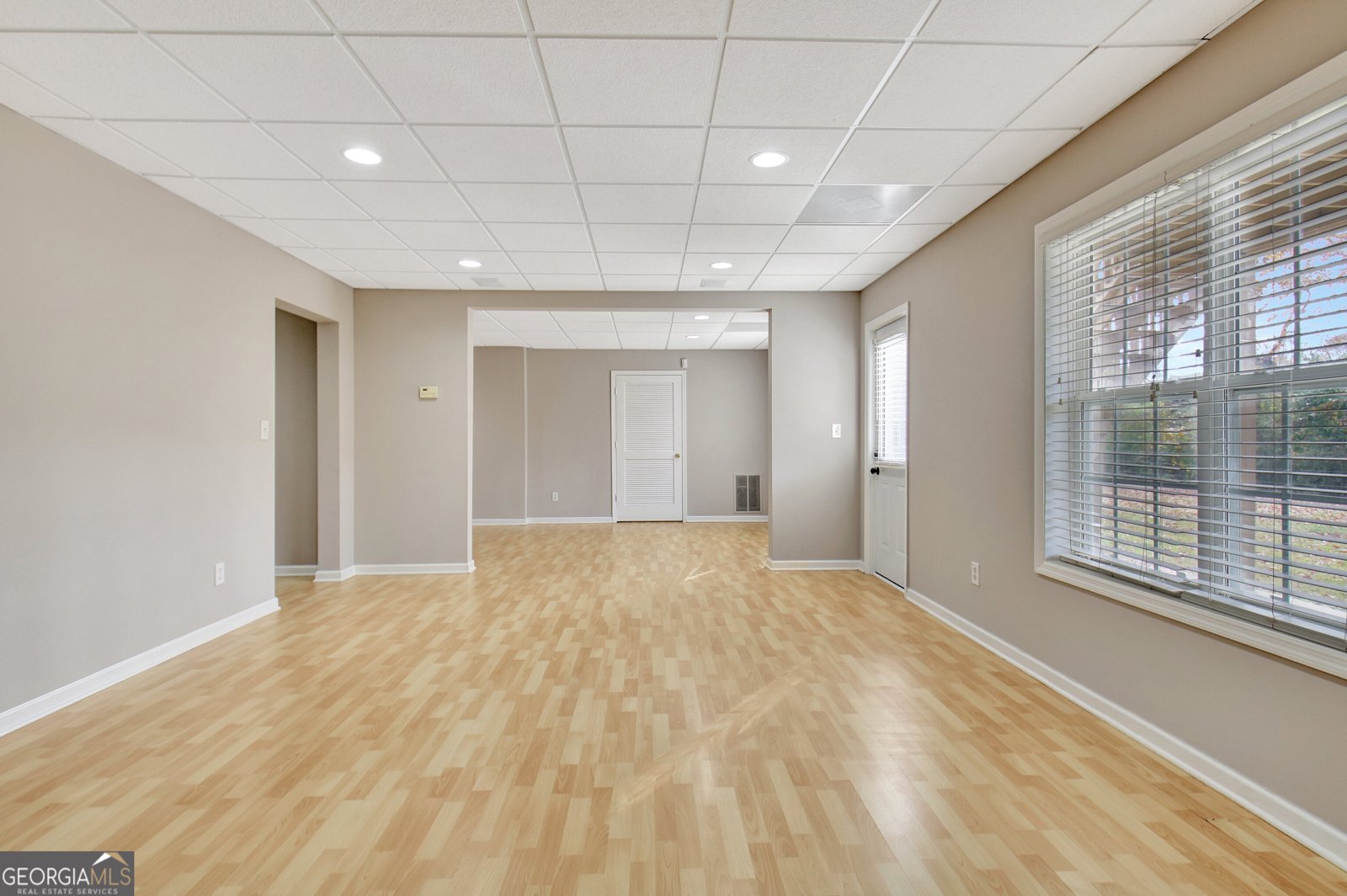 355 Woodbyne Drive Fayetteville - 50