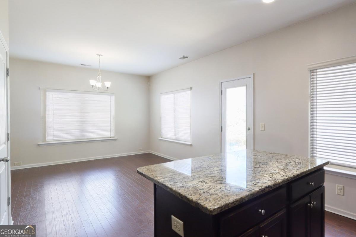 315 Lakeside Lane Woodstock - 11
