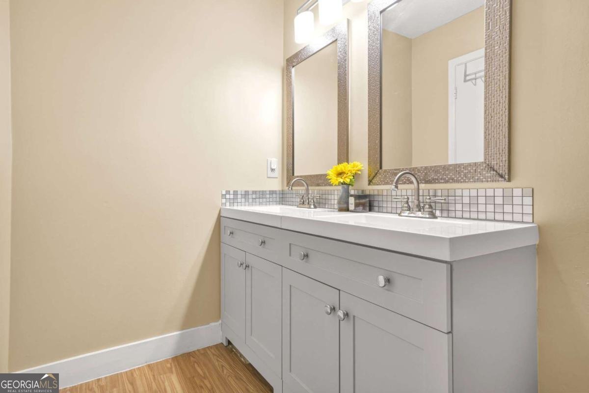 2952 Dekalb Drive Atlanta - 19