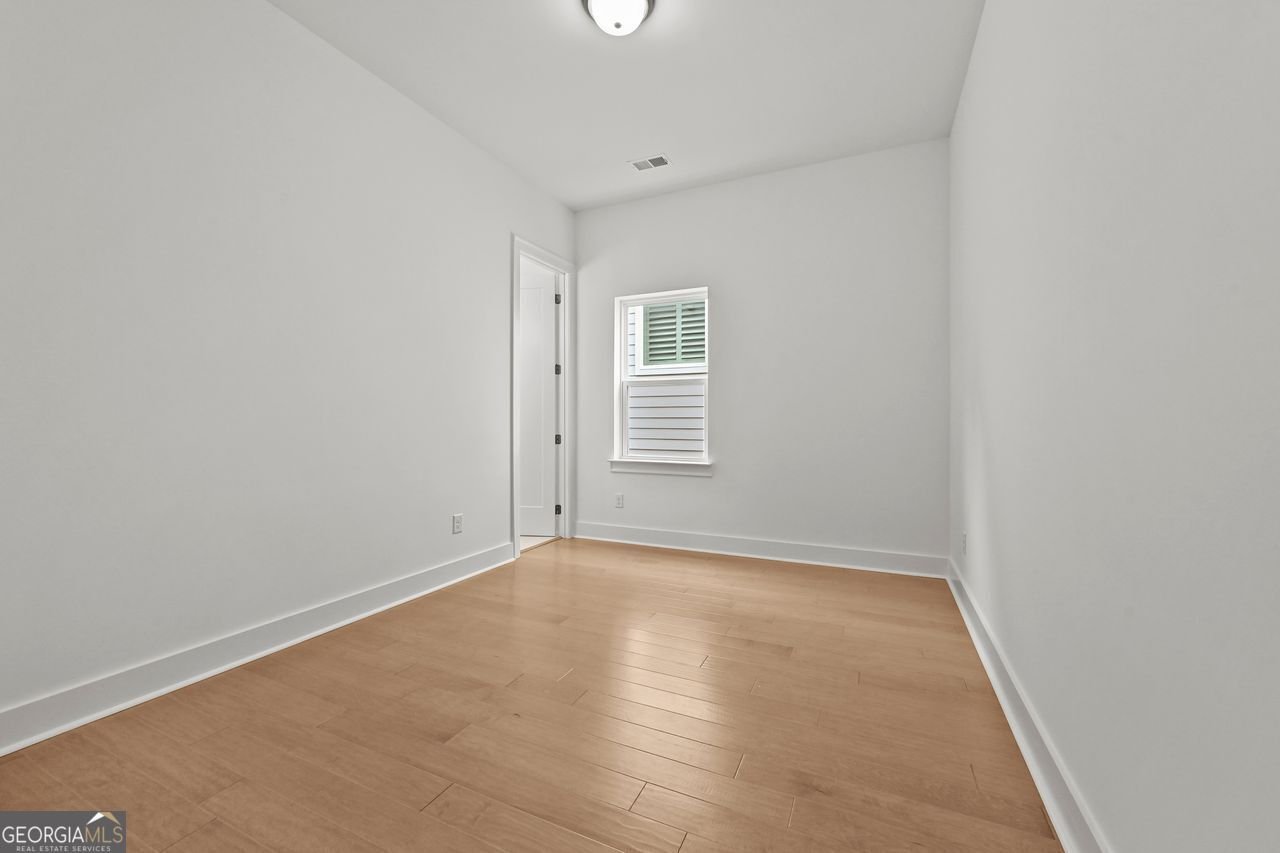 7020 COTTAGE GROVE Drive Flowery Branch - 40